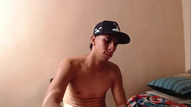 Snapshot of Monkey_uchiha777 chatting on 09-09-25, 02:15 Monkey uchiha777 online show from 09-09-25, 02:15