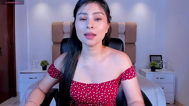 Catalina Santhana online show from 09-17-25, 06:32