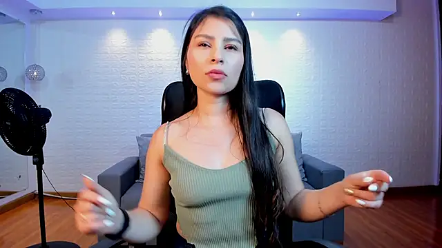 Catalina Santhana online show from 09-18-25, 07:17