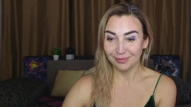 Snapshot of Kiss_julli88I chatting on 01-17-26, 06:33 Kiss julli88I online show from 01-17-26, 06:33