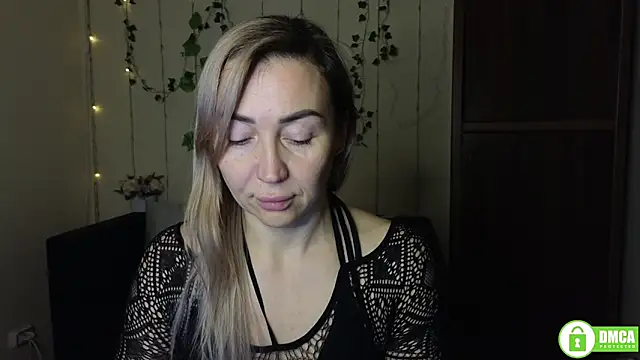 Kiss julli88I online show from 12-21-25, 06:31