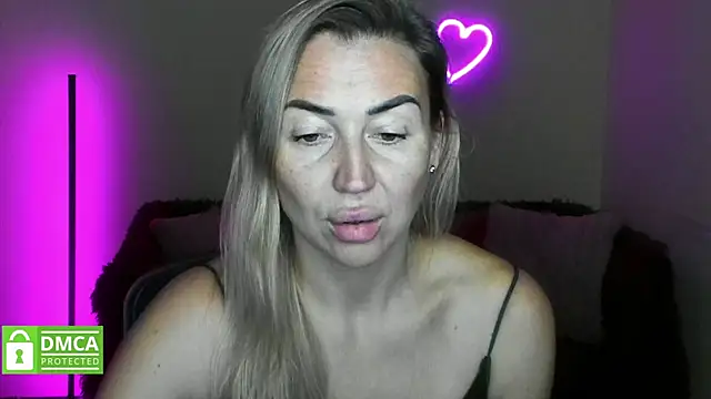 Kiss julli88I online show from 11-15-25, 06:28