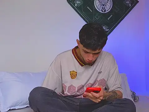 samevansx  online show from 11-25-25, 06:19