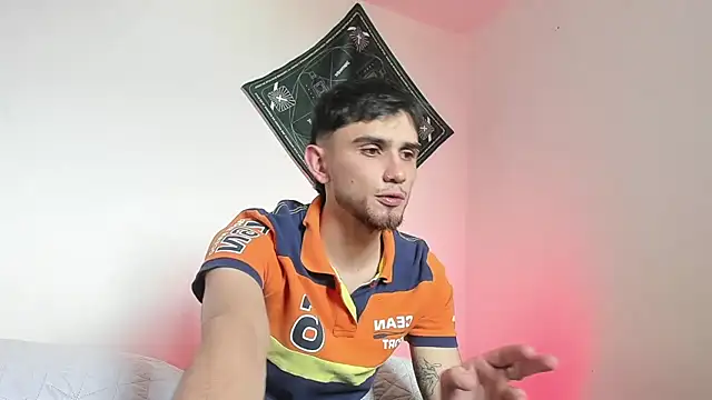 samevansx  online show from 05-08-26, 05:39