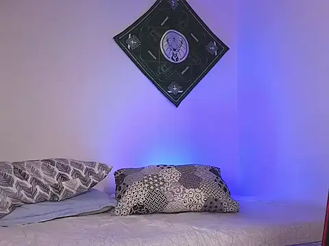 samevansx  online show from 11-11-25, 04:35