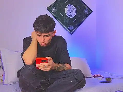 samevansx  online show from 11-29-25, 05:24