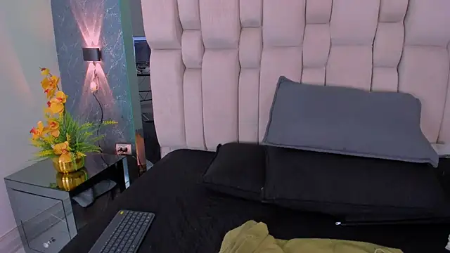 MaddyCrofft online show from 05-02-26, 12:54