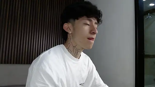 troy rouge online show from 09-24-25, 07:20