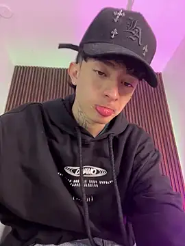 troy rouge online show from 10-10-25, 07:25