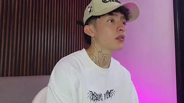 troy rouge online show from 09-10-25, 07:13