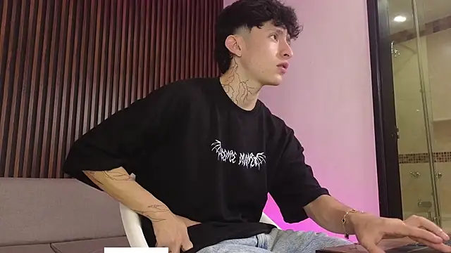 troy rouge online show from 09-20-25, 07:19