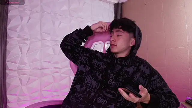 troy rouge online show from 01-12-26, 11:28