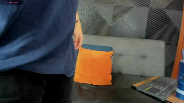 troy rouge online show from 03-19-25, 07:17