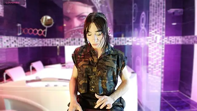 Small Hot19 online show from 12-03-25, 06:47