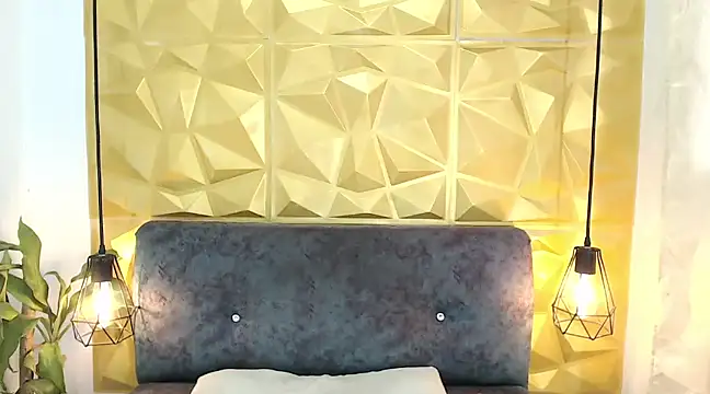 Small Hot19 online show from 03-20-25, 03:25