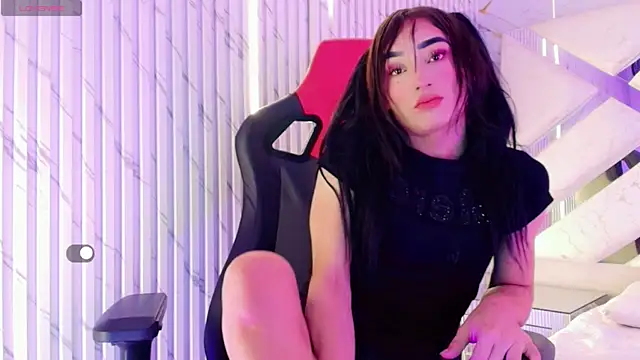 Small Hot19 online show from 05-21-26, 08:34
