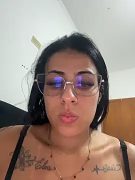 jheicylli online show from 12-21-25, 02:35