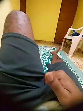 Snapshot of Zombiejack chatting on 09-21-25, 10:09 Zombiejack online show from 09-21-25, 10:09