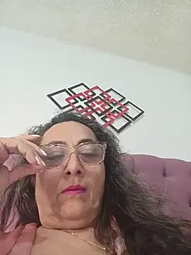 AlessandraLeroy online show from 05-21-26, 01:14