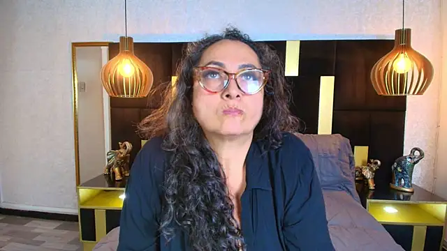 AlessandraLeroy online show from 11-12-25, 02:54