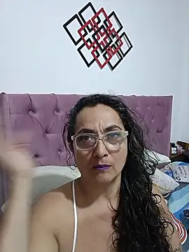 Snapshot of AlessandraLeroy chatting on 01-17-26, 01:53 AlessandraLeroy online show from 01-17-26, 01:53