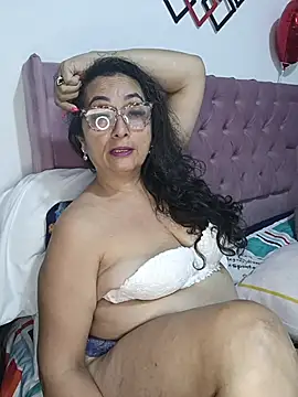 Snapshot of AlessandraLeroy chatting on 02-27-26, 01:50 AlessandraLeroy online show from 02-27-26, 01:50