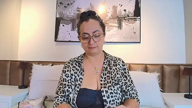 AlessandraLeroy online show from 05-30-26, 12:33