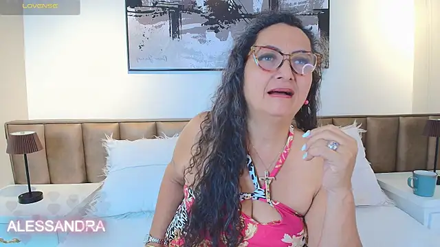 AlessandraLeroy online show from 05-04-26, 12:52