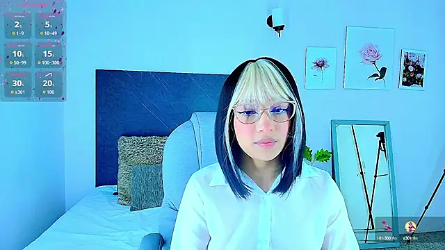 Snapshot of sharon_rosse__ chatting on 09-24-25, 12:00 sharon rosse online show from 09-24-25, 12:00