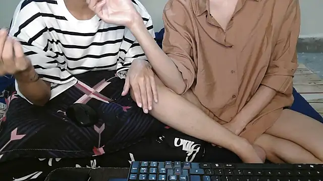 Snapshot of NaughtyThrouple007 chatting on 10-17-25, 01:53 NaughtyThrouple007 online show from 10-17-25, 01:53