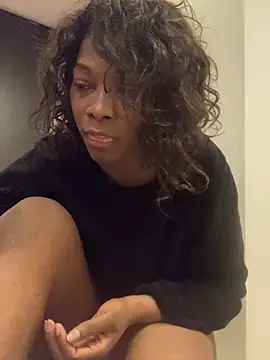 Nahomy gree online show from 03-15-25, 08:15