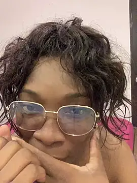 Nahomy gree online show from 03-14-25, 01:37