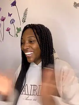 Nahomy gree online show from 12-02-25, 05:20