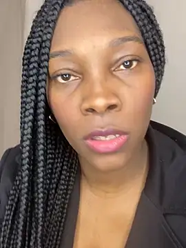 Nahomy gree online show from 10-07-25, 06:03