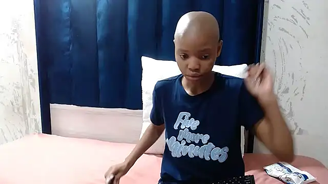 BondiBitch online show from 11-02-25, 07:19