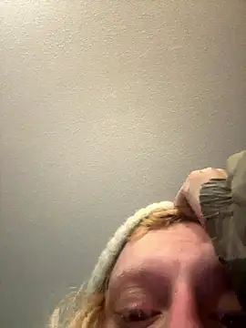 KITTYBOOBOOFUXX online show from 01-12-26, 02:35