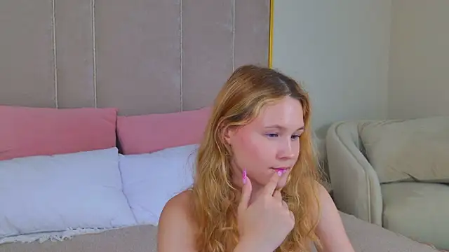 Snapshot of AmeliRoyse chatting on 06-12-26, 11:24 AmeliRoyse online show from 06-12-26, 11:24