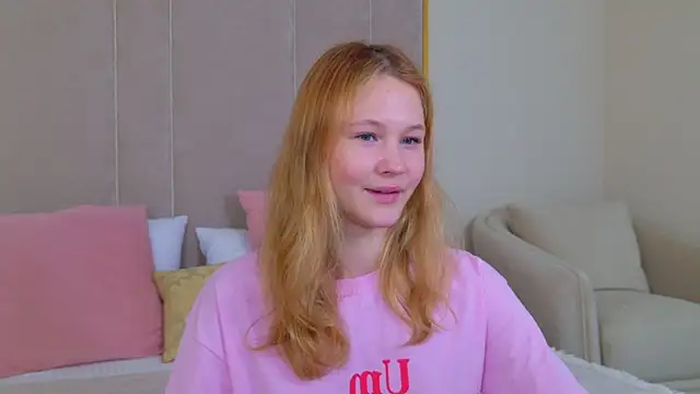 Snapshot of AmeliRoyse chatting on 05-14-26, 05:43 AmeliRoyse online show from 05-14-26, 05:43