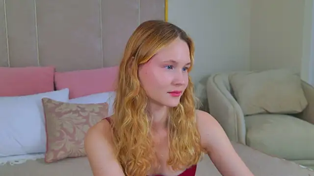 Snapshot of AmeliRoyse chatting on 06-13-26, 07:12 AmeliRoyse online show from 06-13-26, 07:12