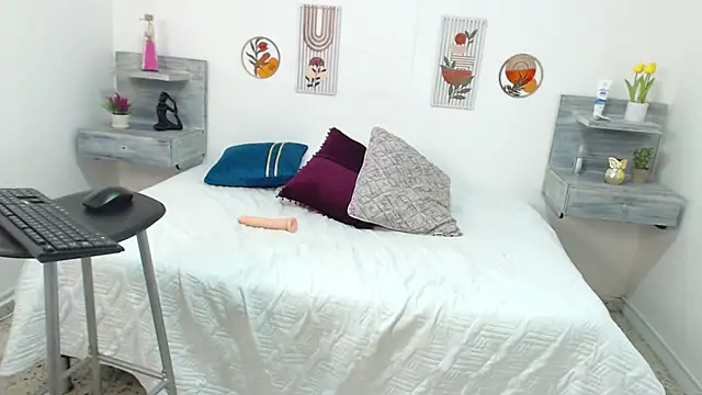 luciana smith20 online show from 03-08-25, 11:05