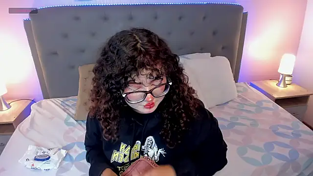  Lilly miller online show from 11-30-25, 03:46