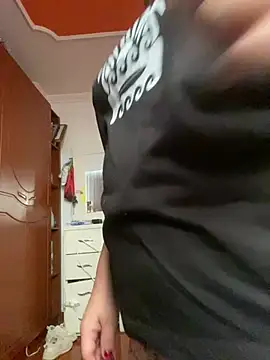 Luna-nevada online show from 04-01-26, 01:34