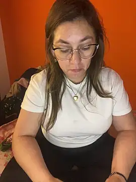 Luna-nevada online show from 04-08-26, 11:17