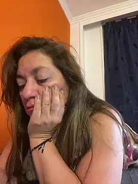 Luna-nevada online show from 04-05-26, 09:16