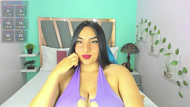 Snapshot of Sophie_Grays_ chatting on 05-28-26, 08:26 Sophie Grays online show from 05-28-26, 08:26