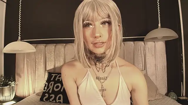 Zhally Dee online show from 12-18-25, 07:50