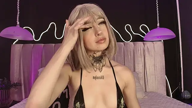 Zhally Dee online show from 02-12-26, 07:46