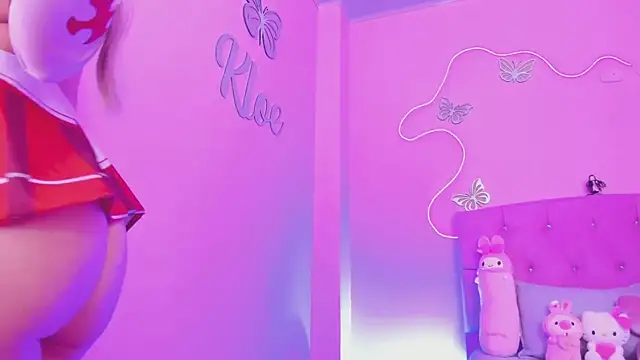 Snapshot of KloeJonnes_ chatting on 07-21-26, 08:43 KloeJonnes online show from 07-21-26, 08:43