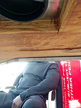 Gotabodiee online show from 10-28-25, 01:43