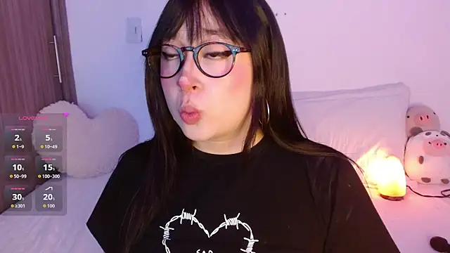 Oliviargf online show from 12-14-25, 11:43